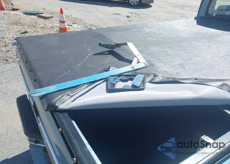 1990 Ford Ranger z USA, uszkodzony, nr VIN 1FTCR10A3LPB61343